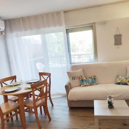 Tecy Pierre Et Appartement